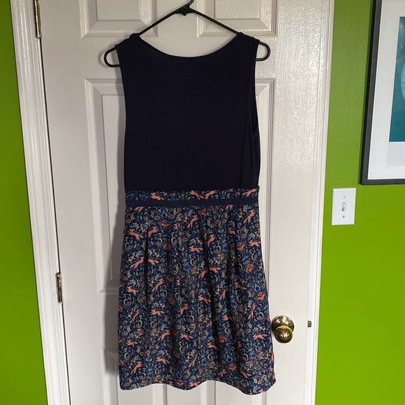 Delightful summer casual dress - Picture 2 of 5